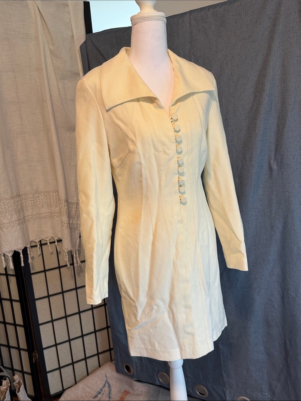 Vintage Hugo Buscati Pale Yellow Long-Sleeve Button Front Dress